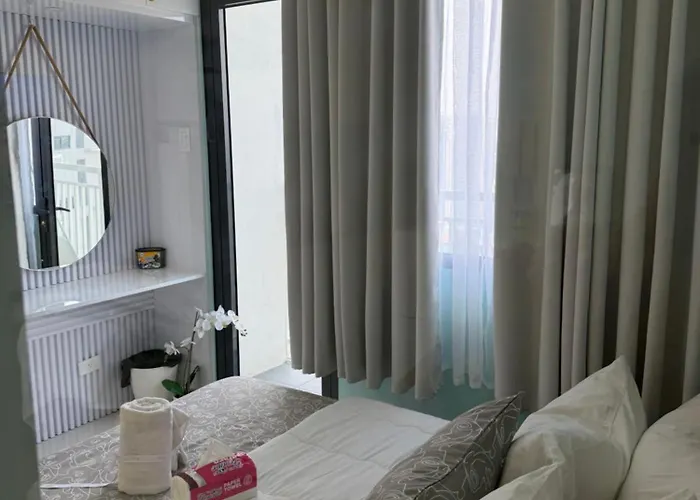 Alexandra Staycation By Lush Aparthotel 4*
